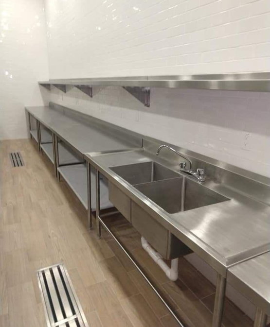 Pia-prateleira-suspensa-bancadas-.jpg